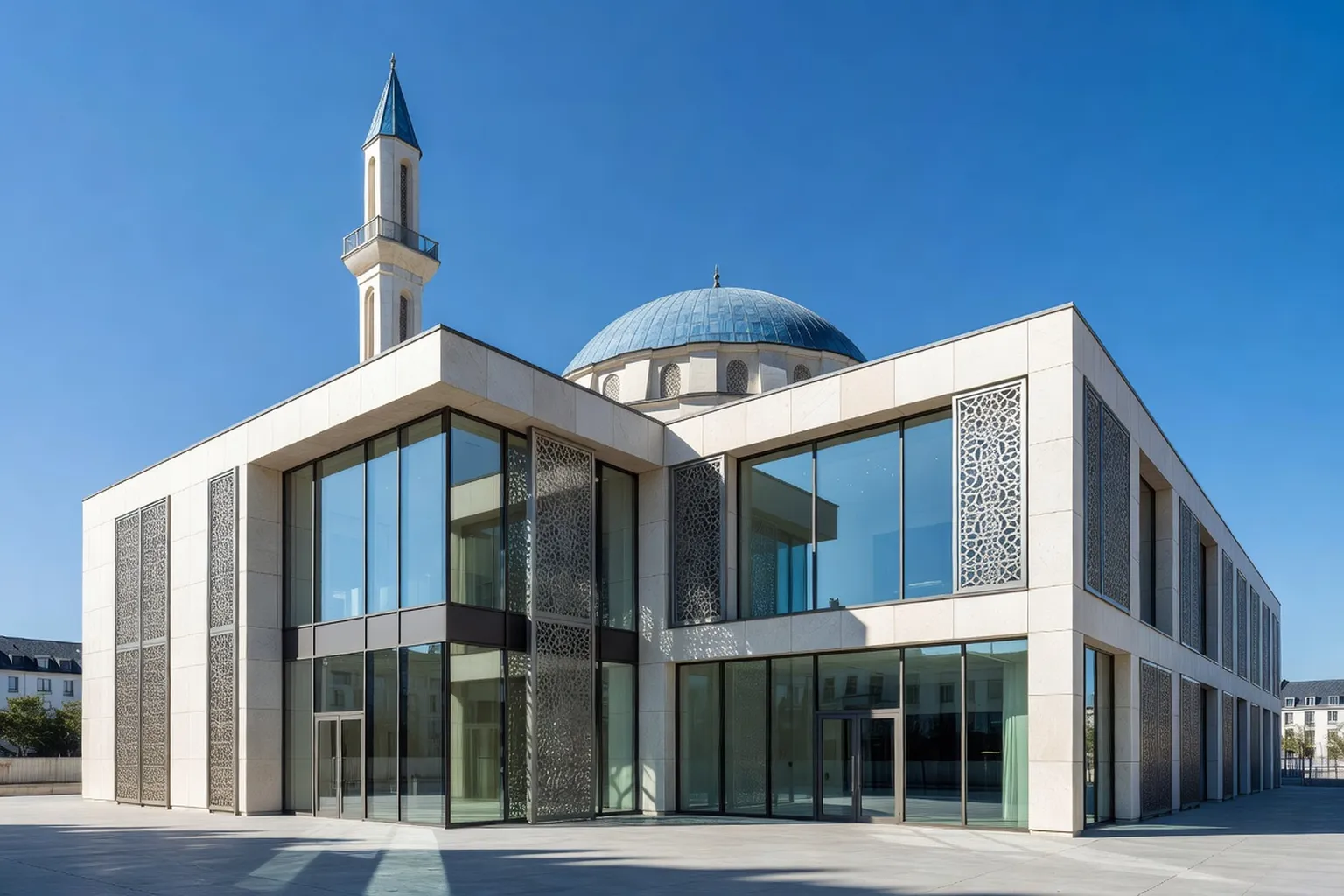 Vue extérieure d'une grande mosquée française avec architecture moderne